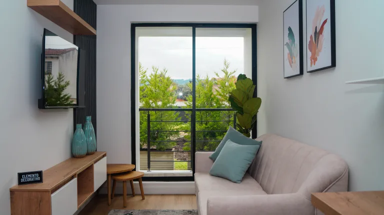 Sala y balcon Apartamento Tipo 1